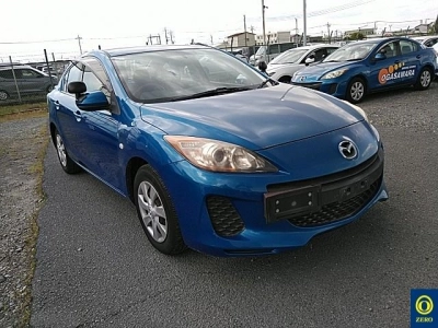 MAZDA AXELA