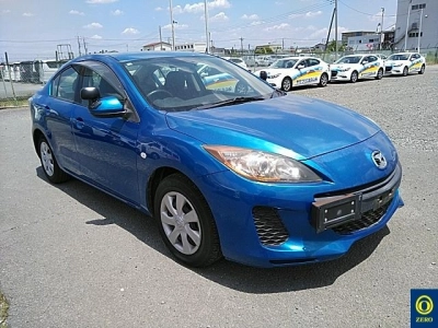 MAZDA AXELA