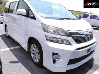 TOYOTA VELLFIRE