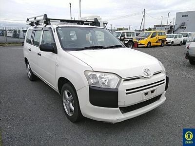TOYOTA SUCCEED VAN
