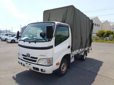 TOYOTA DYNA