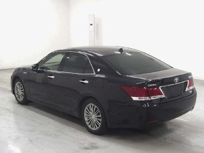 TOYOTA CROWN HYBRID