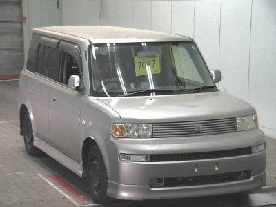 TOYOTA BB