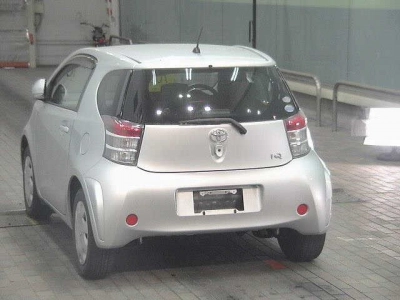 TOYOTA IQ