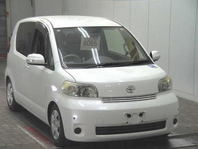 TOYOTA PORTE