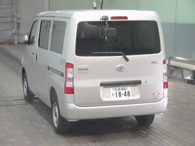 TOYOTA TOWN ACE VAN