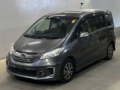 HONDA FREED HYBRID