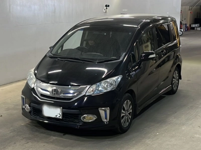 HONDA FREED HYBRID
