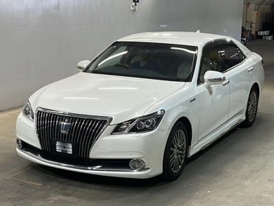 TOYOTA CROWN MAJESTA