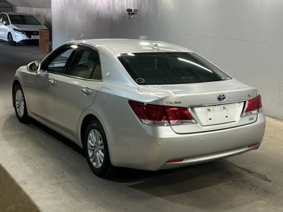 TOYOTA CROWN HYBRID