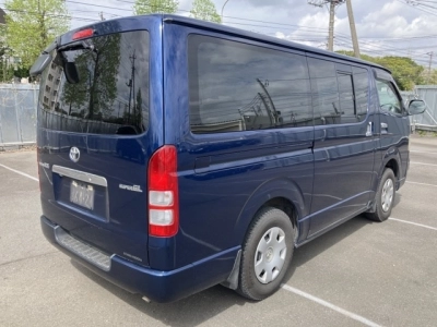 TOYOTA REGIUS ACE
