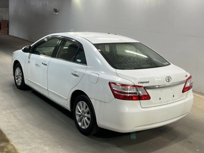 TOYOTA PREMIO
