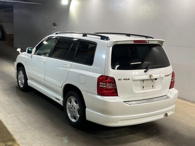 TOYOTA KLUGER