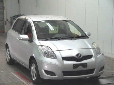 TOYOTA VITZ