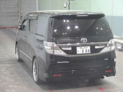 TOYOTA VELLFIRE