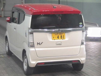 HONDA N-BOX SLASH