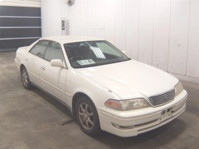 TOYOTA MARK II