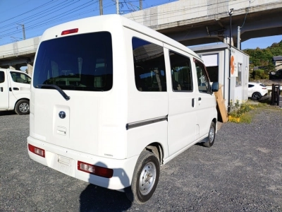 TOYOTA PIXIS VAN