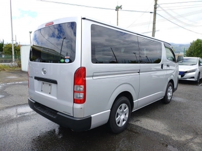 TOYOTA REGIUS ACE