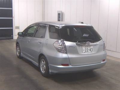 HONDA FIT SHUTTLE