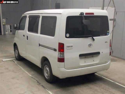 TOYOTA TOWN ACE VAN