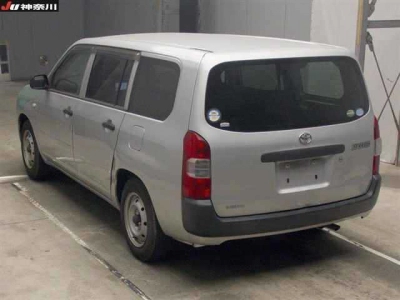 TOYOTA SUCCEED VAN