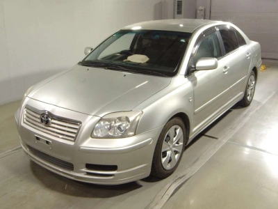 TOYOTA AVENSIS SEDAN