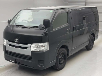 TOYOTA REGIUS VAN