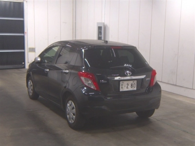 TOYOTA VITZ