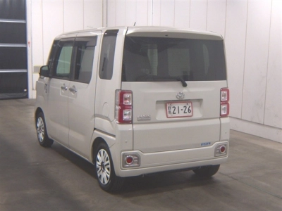 TOYOTA PIXIS MEGA