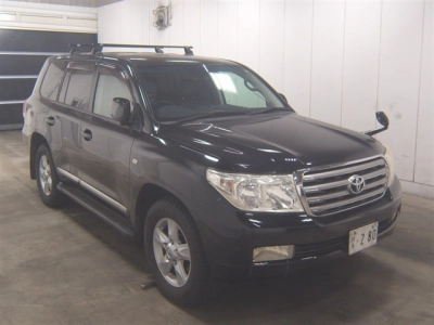 TOYOTA LAND CRUISER