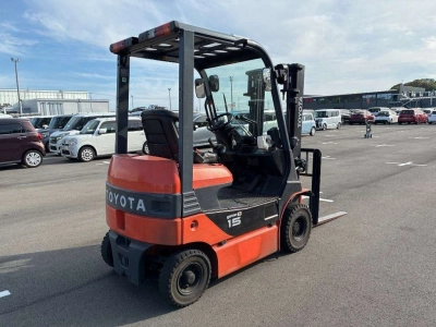 TOYOTA  FORKLIFT 