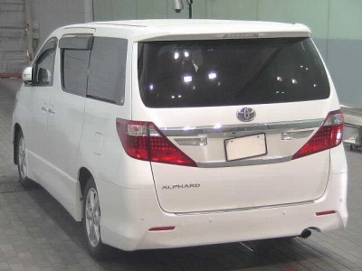TOYOTA ALPHARD
