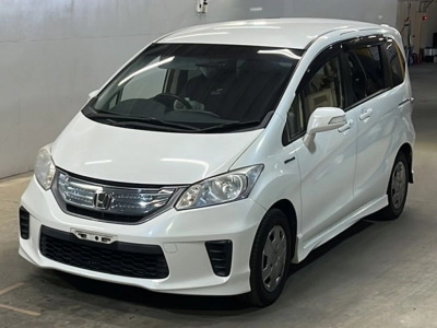 HONDA FREED HYBRID