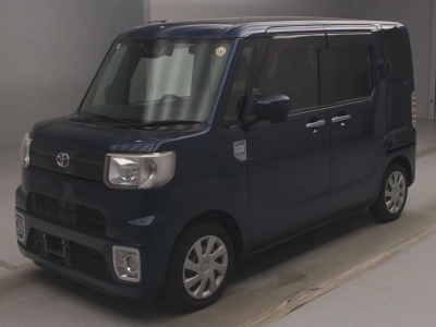 TOYOTA PIXIS MEGA