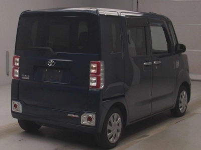 TOYOTA PIXIS MEGA