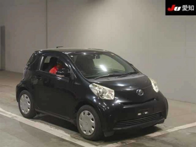 TOYOTA IQ