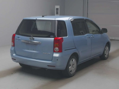 TOYOTA RAUM