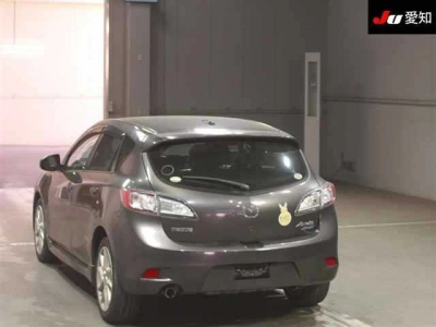 MAZDA AXELA SPORT