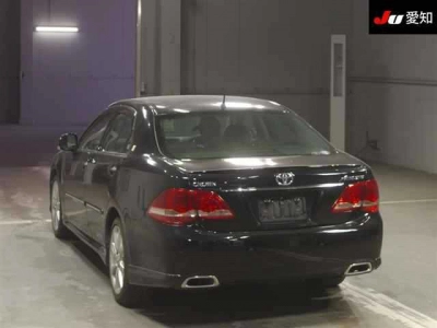 TOYOTA CROWN ATHLETE