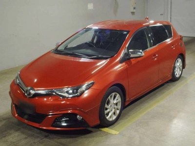 TOYOTA AURIS