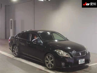 TOYOTA CROWN ATHLETE