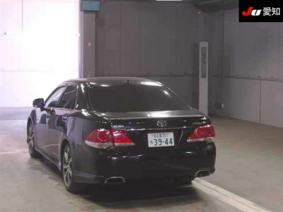 TOYOTA CROWN ATHLETE