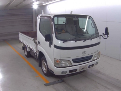 TOYOTA DYNA
