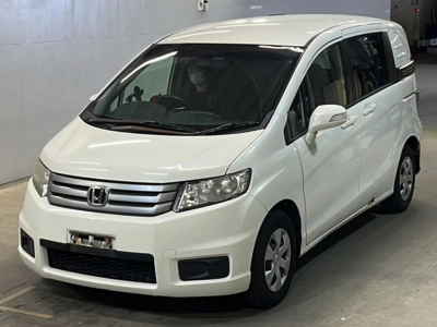 HONDA FREED SPIKE