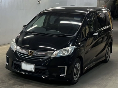 HONDA FREED HYBRID