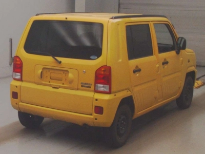 DAIHATSU NAKED