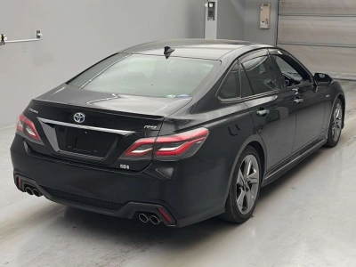 TOYOTA CROWN HYBRID