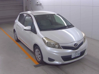 TOYOTA VITZ
