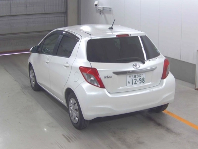TOYOTA VITZ